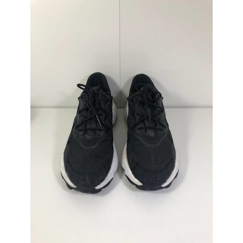 Adidas Originals Ozweego Men’s Shoes, Size 10 1/2